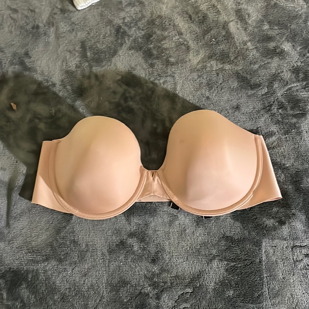 Victoria Secret Strapless Bra